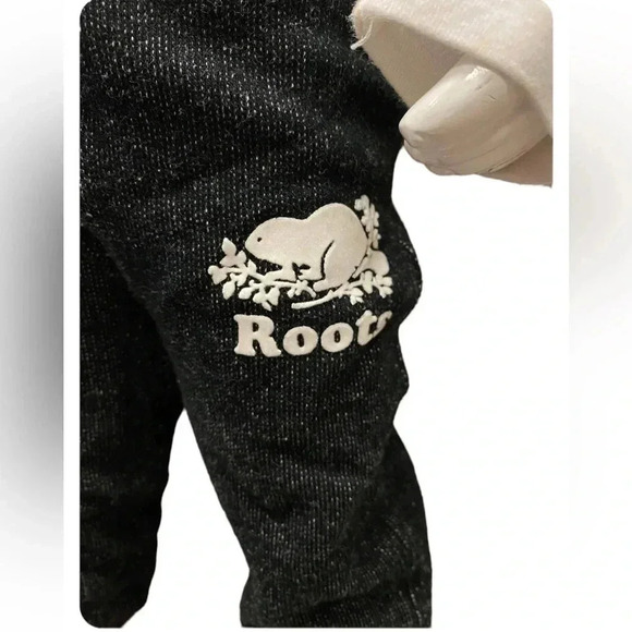 Roots Youth Joggers Sweat  Pants Size 3-6M - Picture 1 of 7